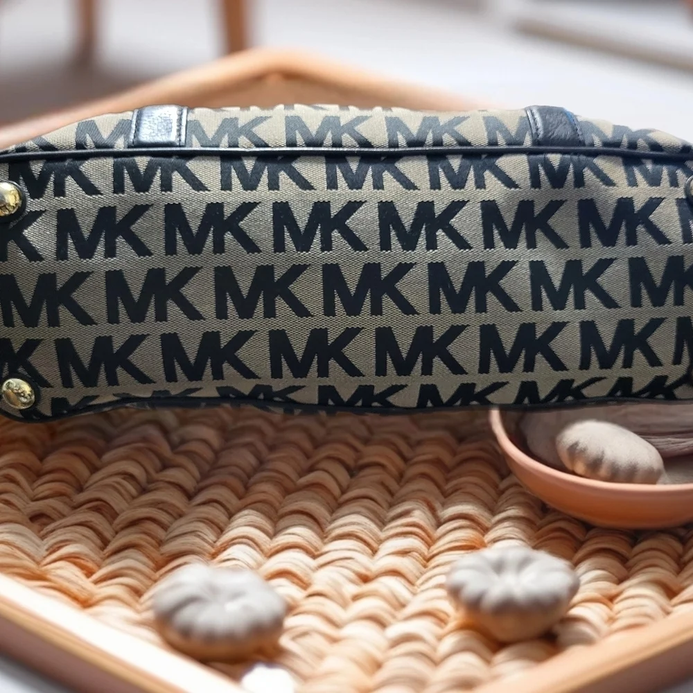 Michael Kors Black and Cream Tote Bag